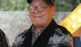 最新八卦爆料衣哥,神秘美女相伴，恋情细节引网友热议